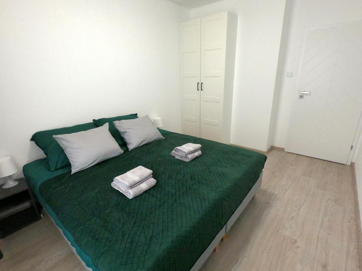 Green Sea Gdansk - Free Private Parking 외부 사진
